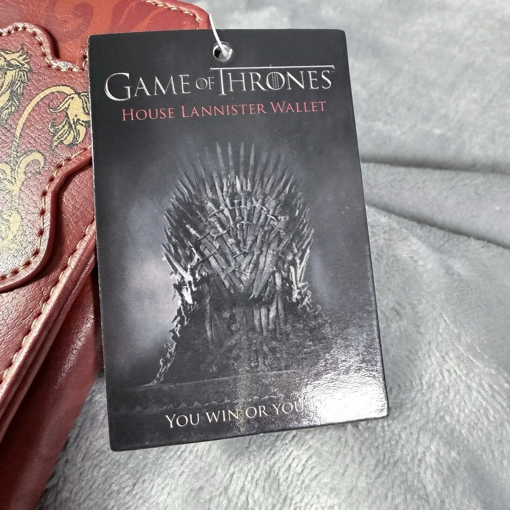 HBO Game of Thrones House Lannister Tri-Fold Wallet w/ ID Windows - thinkgeek